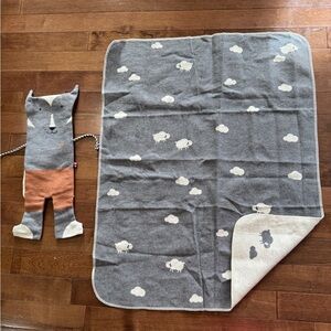 David Fussenegger JUWEL baby blanket with a sheep and cloud design + Fox Pouch
